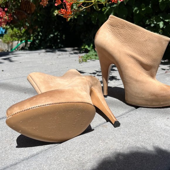 Givenchy booties 39 1/2 (probably US 8.5) - Picture 4 of 5